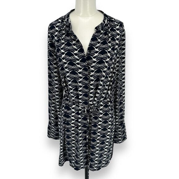 Chicos Tunic Geometric Bird Navy Blue White Size Medium - Picture 1 of 16